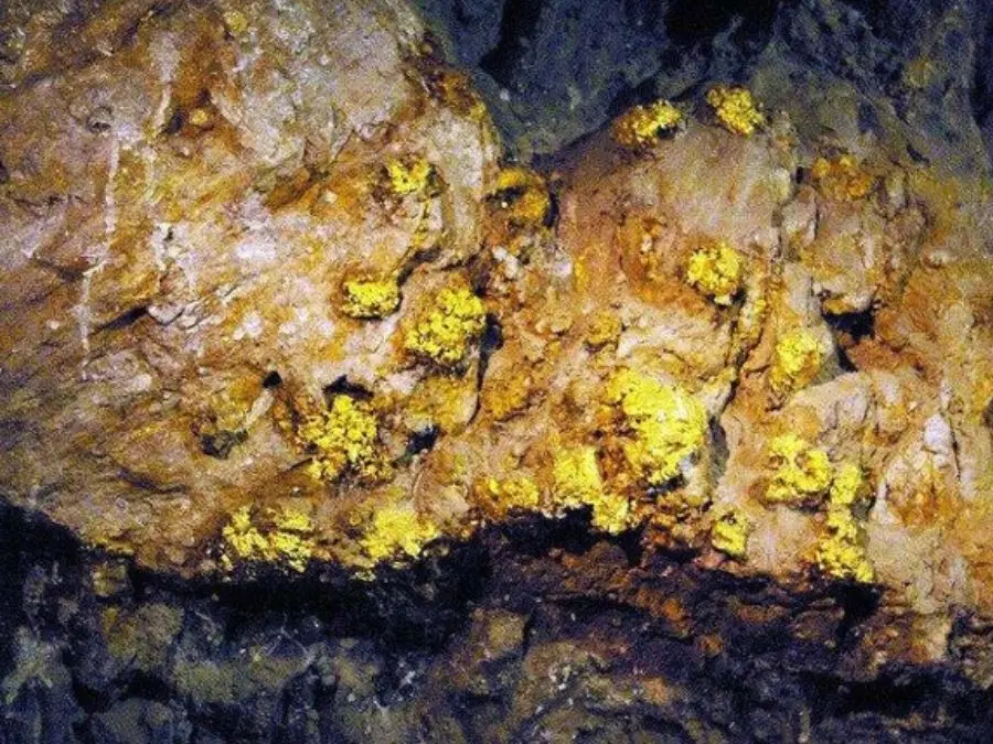 Khai thác vàng ở Việt Nam Khai thác vàng ở Việt Nam