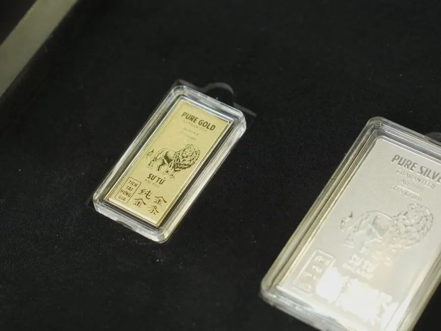 Sản phẩm SET VÀNG BẠC BẮC SƯ TỬ Sản phẩm SET VÀNG BẠC BẮC SƯ TỬ