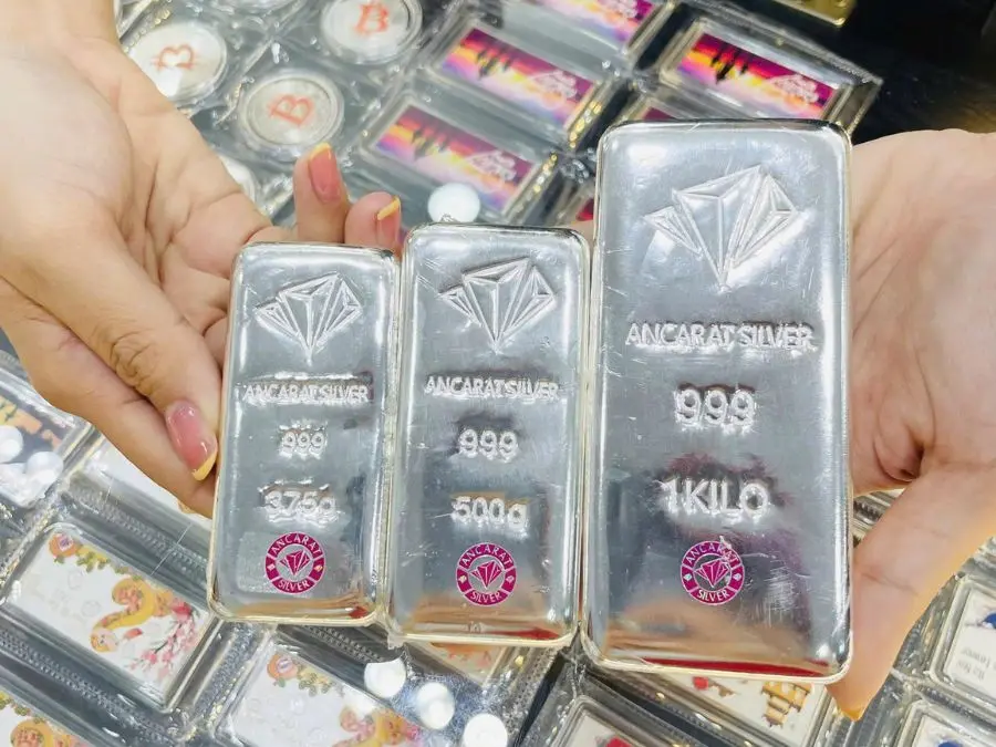 Mua bạc thỏi