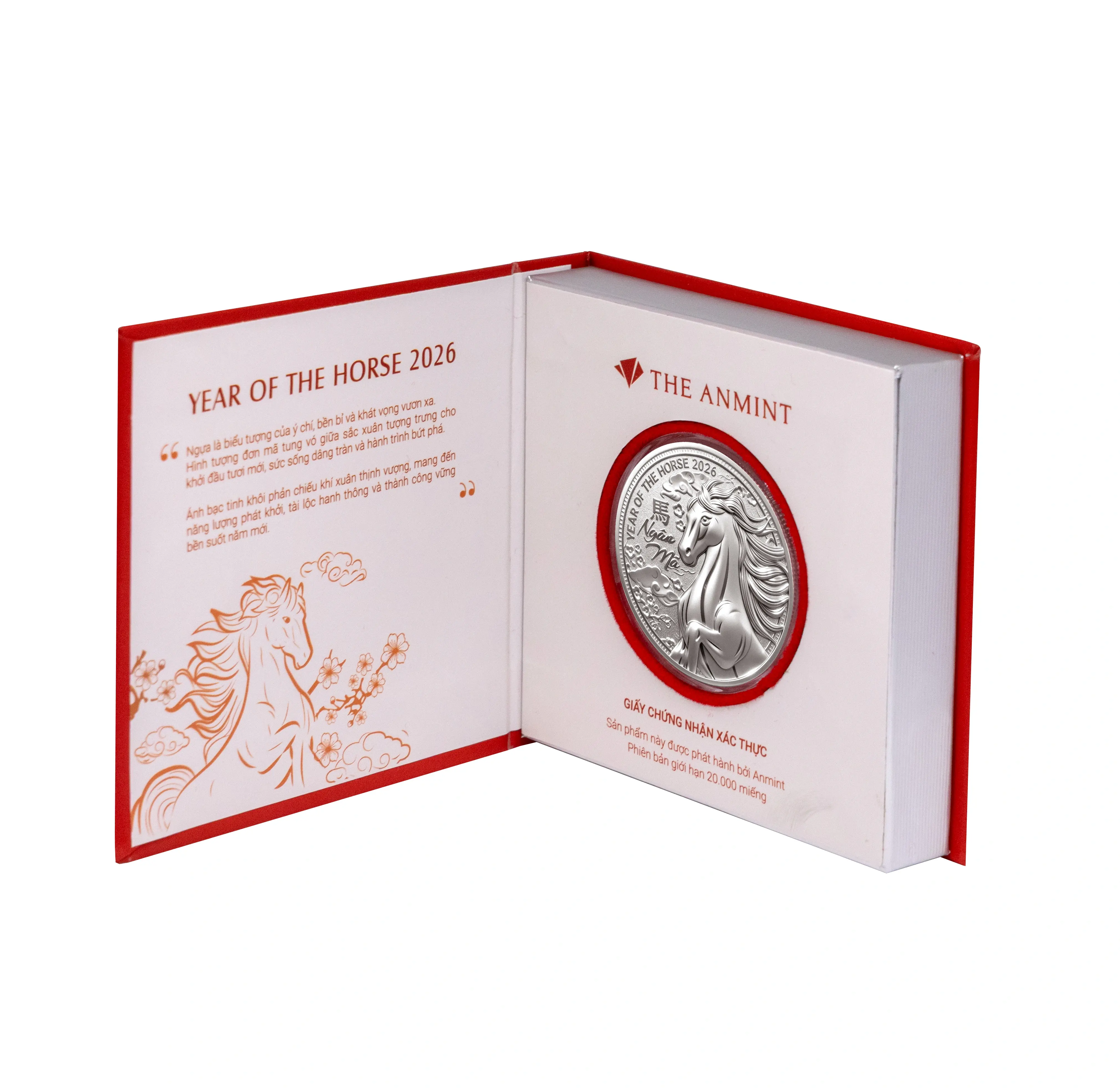 Sản phẩm Ngân Mã Vượng Phát được đóng gói trong hộp nhung đỏ in nhũ vàng hình chiến mã sang trọng